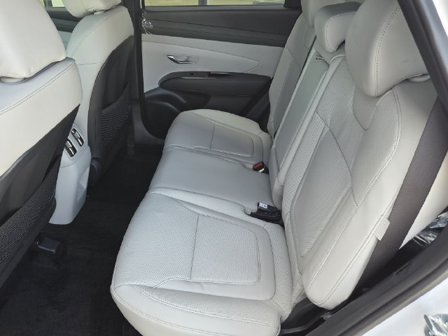 New 2026 Hyundai Tucson Limited FWD image 32