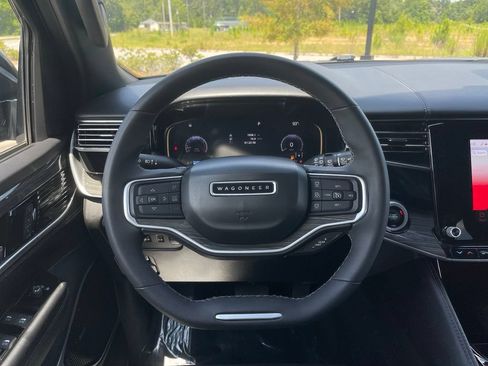 Used 2022 Jeep Wagoneer Series III w/ Premium Group I RWD image 26