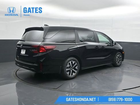 New 2026 Honda Odyssey EX-L image 2