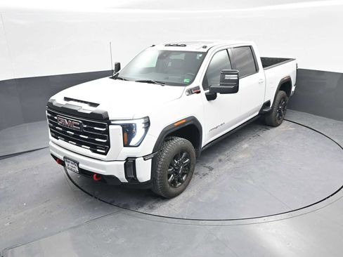 Used 2024 GMC Sierra 2500 AT4 w/ AT4 Premium Plus Package image 30