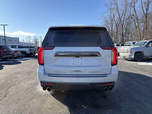 Used 2023 GMC Yukon Denali Ultimate image 7