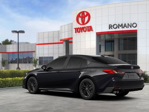 New 2026 Toyota Camry SE FWD image 6