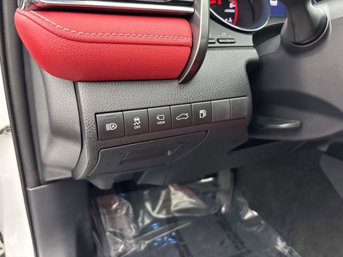 Used 2018 Toyota Camry XSE image 16