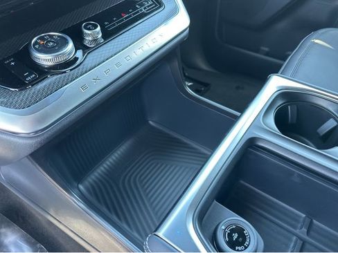 New 2026 Ford Expedition Platinum w/ Stealth Appearance Package AWD/4WD image 30