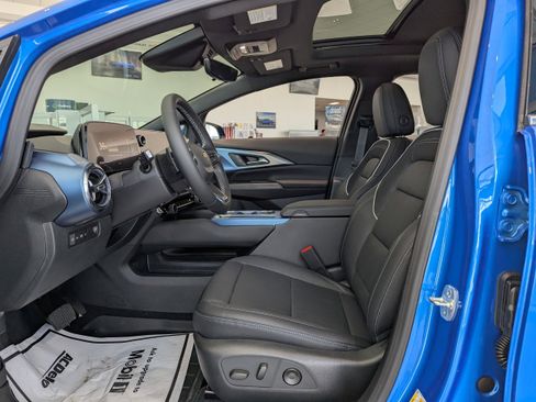 New 2026 Chevrolet Equinox EV LT w/ Convenience Package II image 5