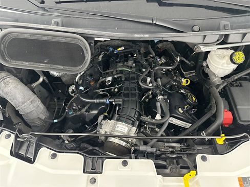 Used 2023 Ford Transit 350 XLT image 31