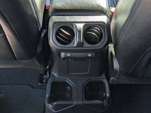 Used 2021 Jeep Wrangler Unlimited Sport AWD/4WD image 16