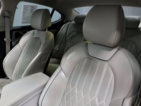 Used 2019 Genesis G70 2.0T Advanced w/ Dynamic Package image 29