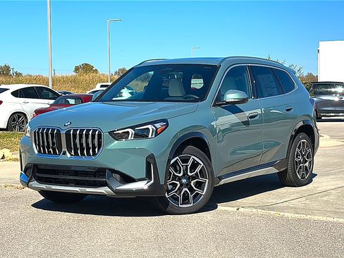 New 2026 BMW X1 xDrive28i w/ Technology Package AWD/4WD image 2