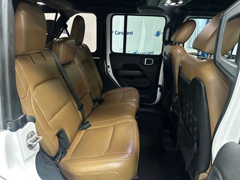 Used 2021 Jeep Wrangler Unlimited Rubicon image 18