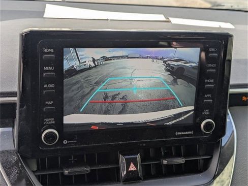 Used 2022 Toyota Corolla LE image 15