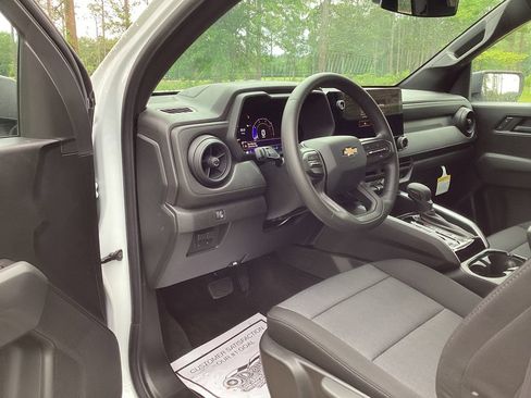 New 2026 Chevrolet Colorado W/T w/ Advanced Trailering Package AWD/4WD image 12