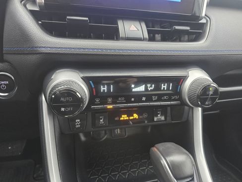 Certified 2023 Toyota RAV4 SE image 23