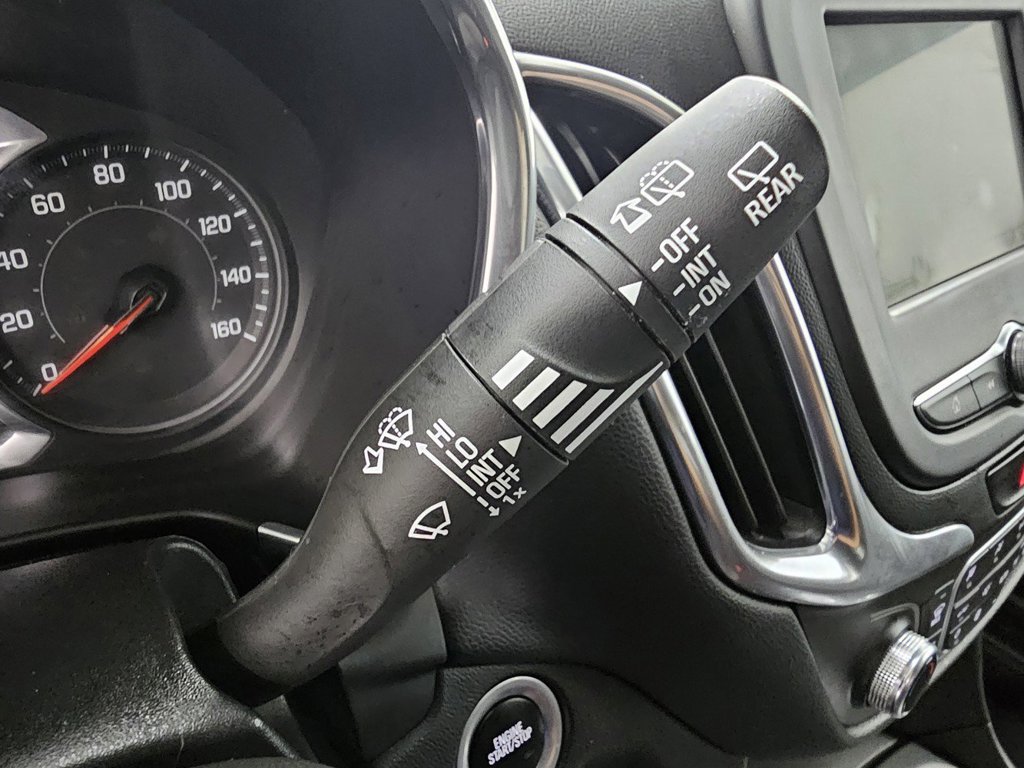 Used 2020 Chevrolet Equinox LT AWD/4WD image 36
