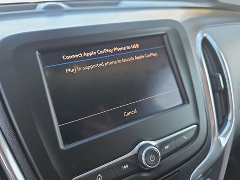 Used 2020 Chevrolet Equinox LS w/ LS Convenience Package image 21