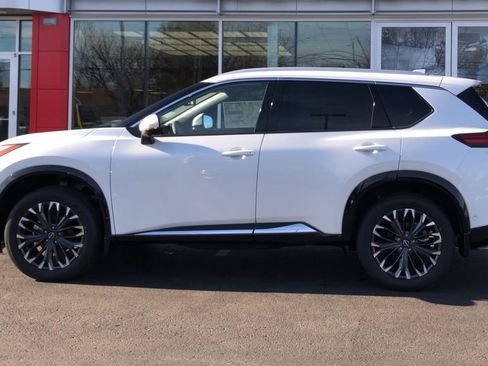 New 2026 Nissan Rogue Platinum w/ Platinum Premium Package image 5