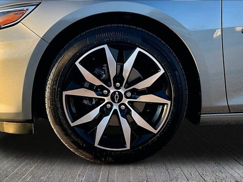 Used 2025 Chevrolet Malibu RS image 8