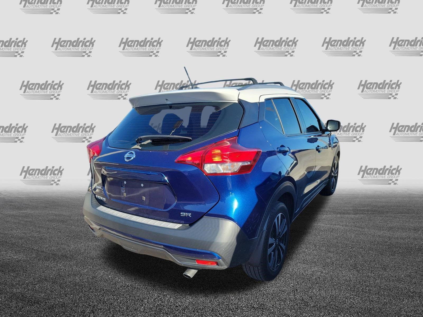 Used 2019 Nissan Kicks SR w/ Exterior Package FWD image 10