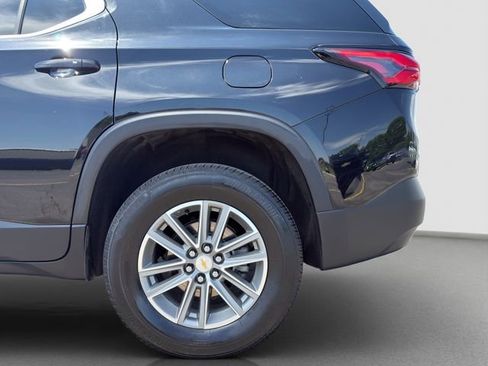 Used 2023 Chevrolet Traverse LT FWD image 20