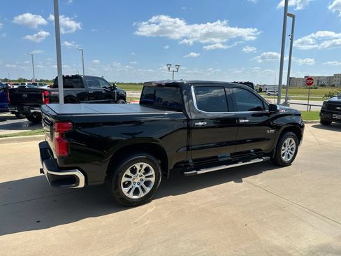 Used 2023 Chevrolet Silverado 1500 LTZ AWD/4WD image 6