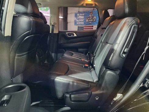 Used 2018 Nissan Pathfinder SL w/ SL Premium Package AWD/4WD image 10
