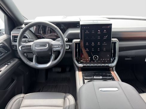 New 2026 GMC Yukon Denali w/ LPO, Floor Liner Package AWD/4WD image 14