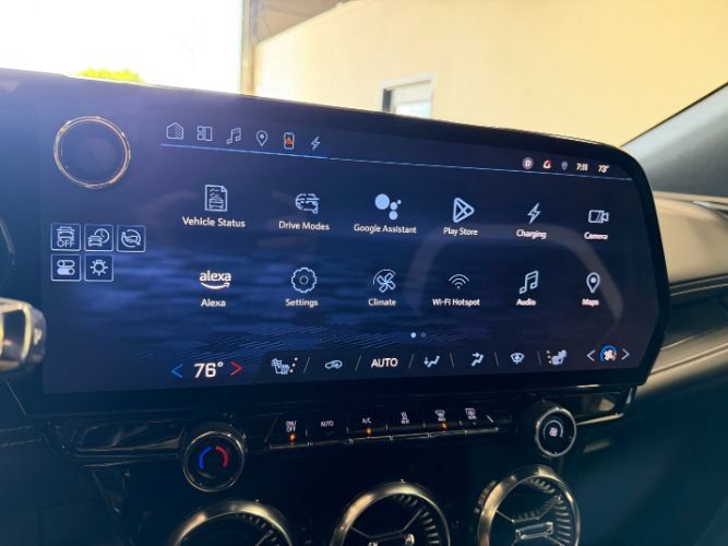 Used 2024 Chevrolet Blazer EV LT AWD/4WD image 16