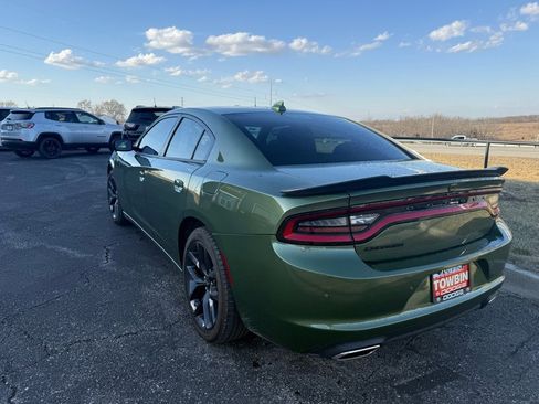 Used 2023 Dodge Charger SXT w/ Blacktop Package image 9