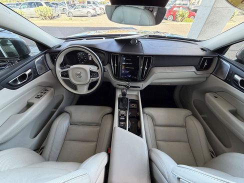 Used 2018 Volvo XC60 T6 Inscription w/ Luxury Seat Package AWD/4WD image 29