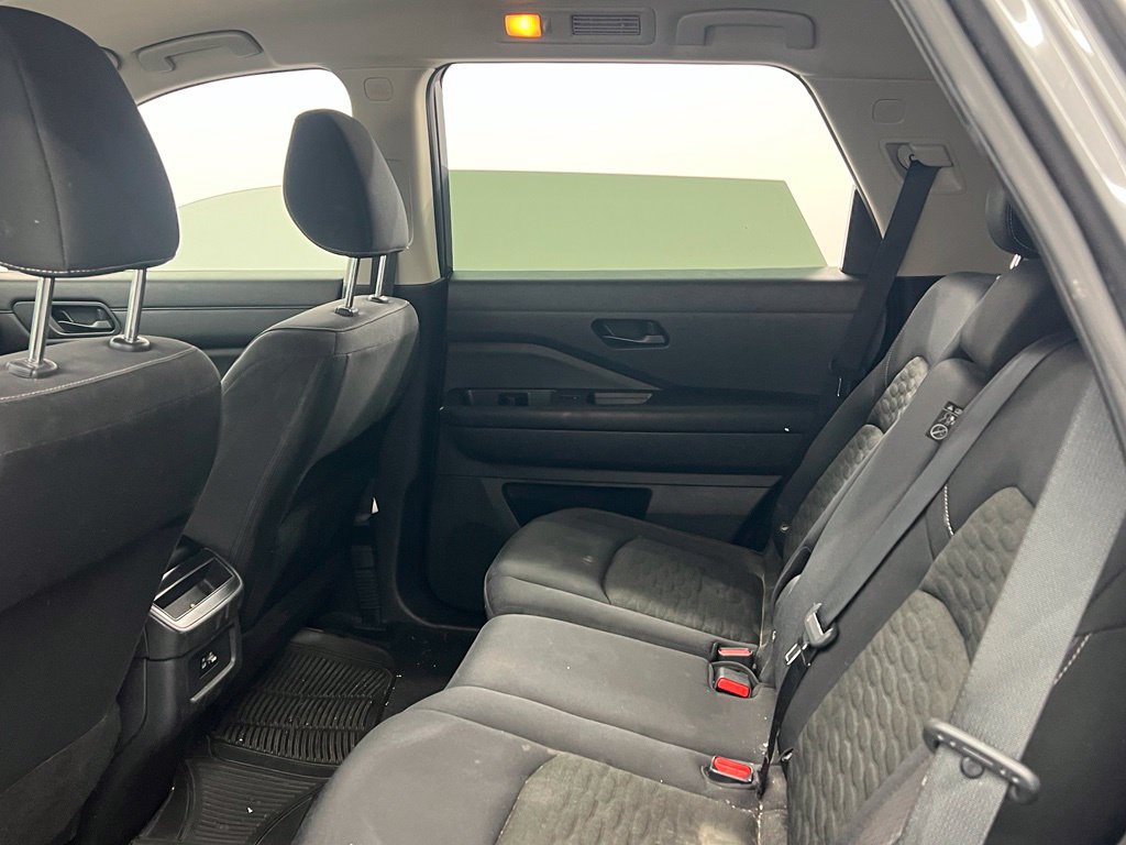 Used 2023 Nissan Pathfinder S FWD image 10