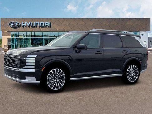 New 2026 Hyundai Palisade Calligraphy FWD image 2