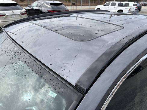 Used 2025 Toyota RAV4 XLE w/ Convenience Package image 11