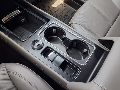 Used 2025 Lincoln Corsair Reserve FWD image 20