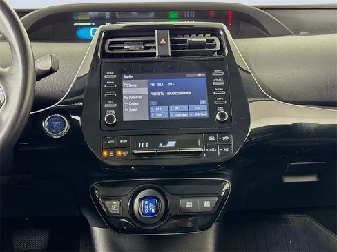 Used 2020 Toyota Prius XLE image 11
