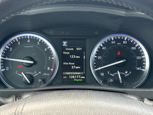 Used 2018 Toyota Highlander Limited w/ Carpet Mat Package (TMS) image 25