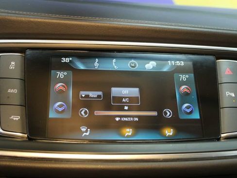 Used 2018 Buick Enclave Essence w/ Experience Buick Package AWD/4WD image 27