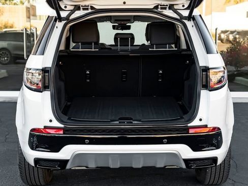 Used 2024 Land Rover Discovery Sport S image 25