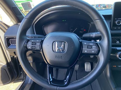 Used 2025 Honda Civic Sport image 33