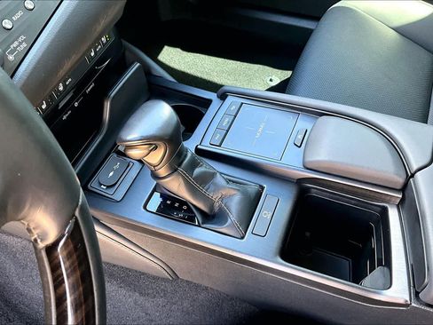 Used 2019 Lexus ES 350 w/ Premium Package FWD image 17