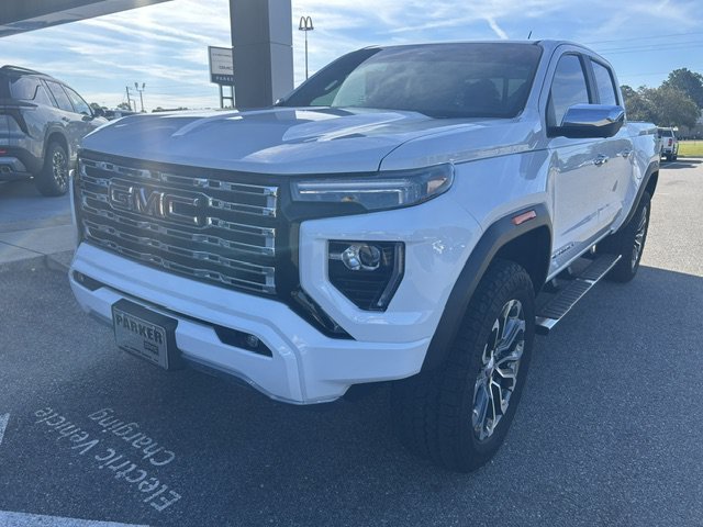 Used 2024 GMC Canyon Denali AWD/4WD image 5