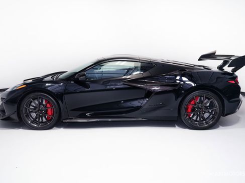 Used 2026 Chevrolet Corvette ZR1X AWD/4WD image 5