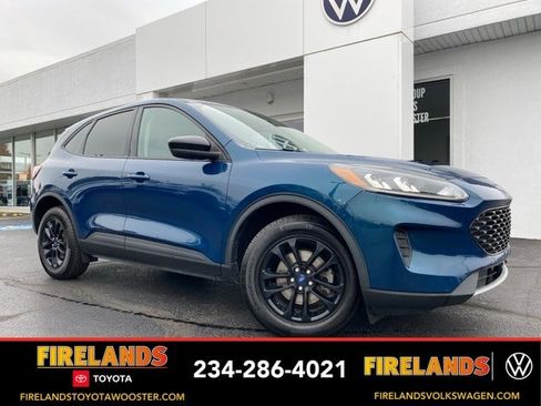 Used 2020 Ford Escape SE Sport image 1