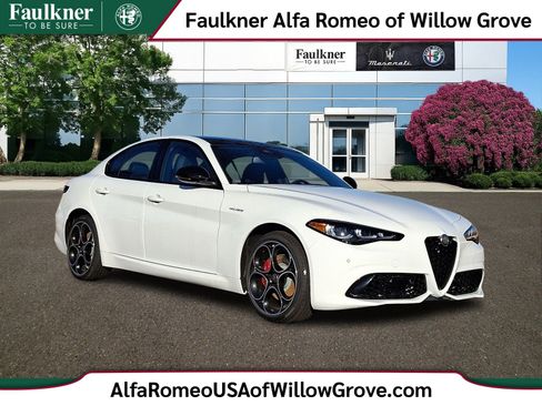 New 2025 Alfa Romeo Giulia AWD image 1