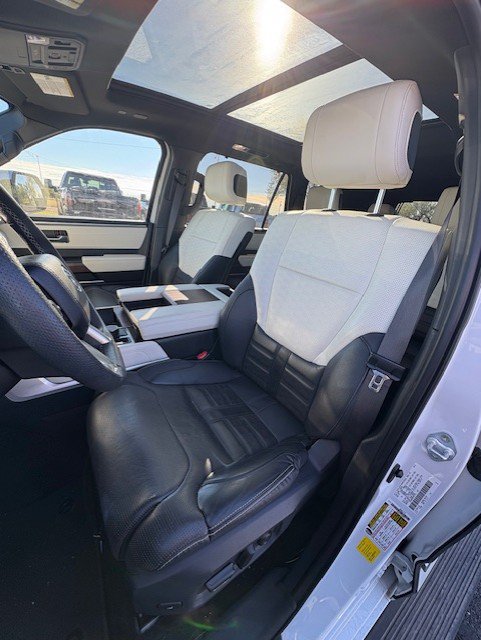 Used 2023 Toyota Sequoia Capstone AWD/4WD image 17