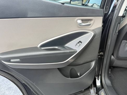 Used 2017 Hyundai Santa Fe Sport FWD image 22