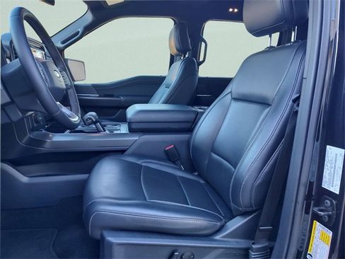 Used 2025 Ford F150 Lariat image 28