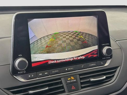 Used 2019 Nissan Altima 2.5 SV AWD/4WD image 16
