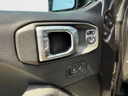 Used 2021 Jeep Wrangler Unlimited Rubicon image 9