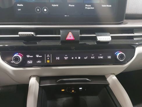 New 2026 Kia Sportage EX w/ EX Panoramic Sunroof Package image 21