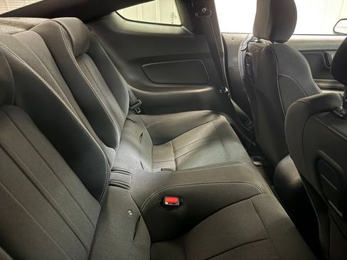 Used 2021 Ford Mustang GT w/ Black Accent Package RWD image 22